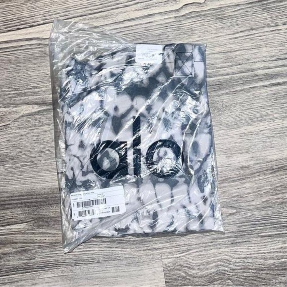Iconic Shopper Tote , Grey tie-dye pattern Tota Pilates & Yoga Bag ALO Yoga Nwt - Picture 3 of 7